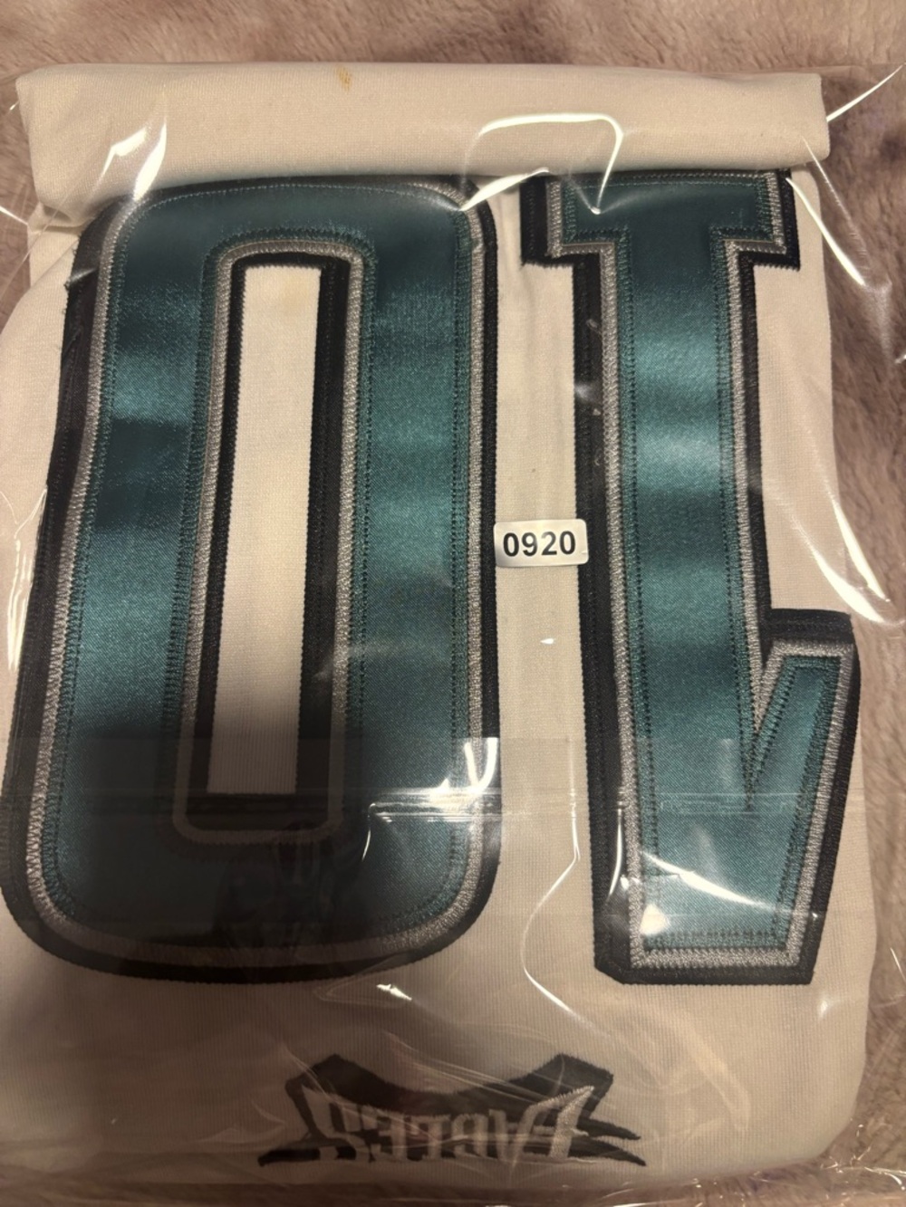 Nike Eagles #10 Jersey Womens Medium White NFL On Field Football Shirt
(920) - Picture 10 of 10